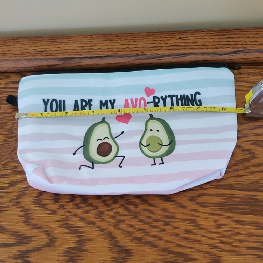 Avocado 🥑 pouch - Picture 5 of 6